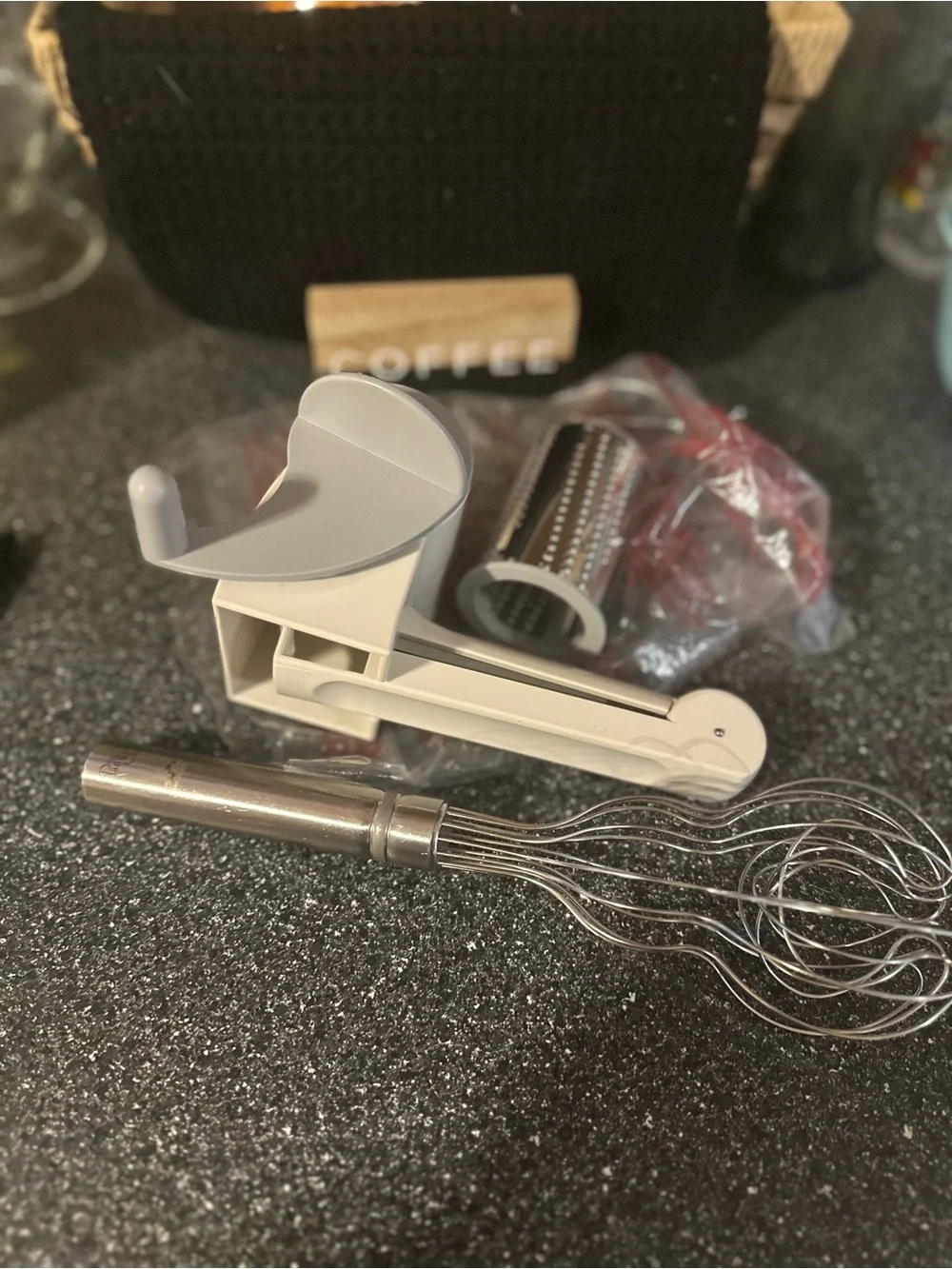 Pampered chef grater and wisk